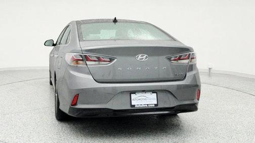2018 Hyundai SONATA Hybrid Limited