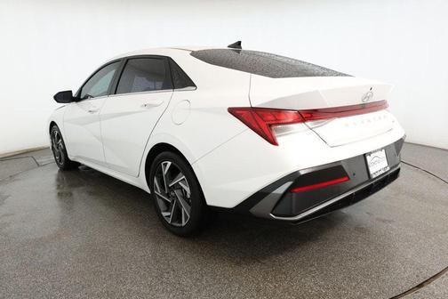2024 Hyundai ELANTRA HEV Limited
