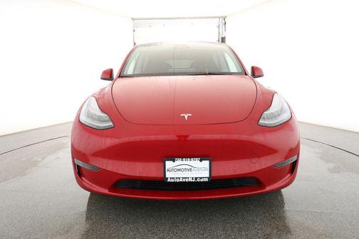 2022 Tesla Model Y Long Range Dual Motor All-Wheel Drive