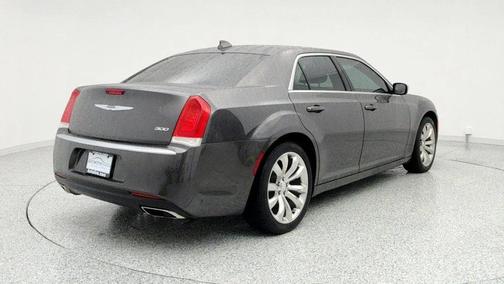 2021 Chrysler 300 Touring