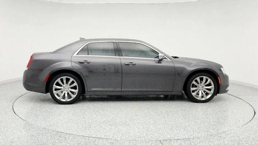 2021 Chrysler 300 Touring