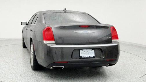 2021 Chrysler 300 Touring