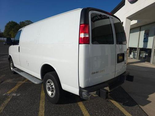 2023 GMC Savana 2500 Work Van