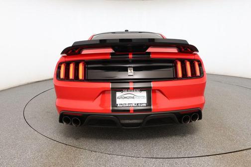 2019 Ford Shelby GT350 Base