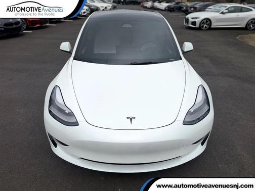 Pearl White Multi-Coat 2023 Tesla Model 3 Performance
