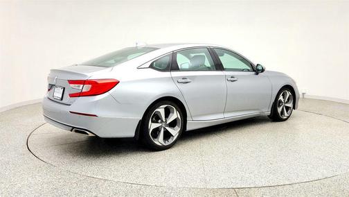 Lunar Silver Metallic 2018 Honda Accord Touring 2.0T