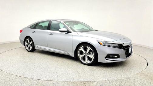 Lunar Silver Metallic 2018 Honda Accord Touring 2.0T