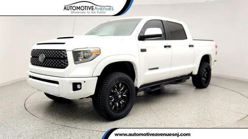Super White 2018 Toyota Tundra SR5