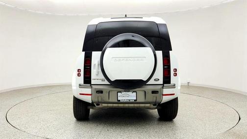 Fuji White 2023 Land Rover Defender 110 X-Dynamic SE