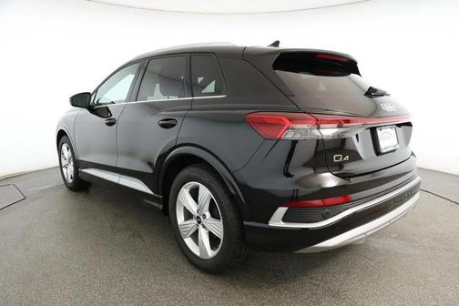 2025 Audi Q4 e-tron Premium 55 quattro