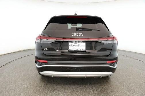 2025 Audi Q4 e-tron Premium 55 quattro