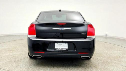 2022 Chrysler 300 Touring