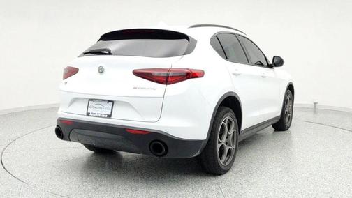 2022 Alfa Romeo Stelvio Sprint