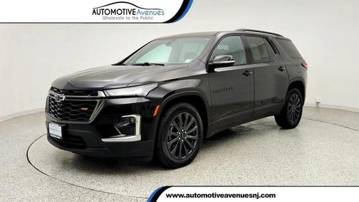 Mosaic Black Metallic 2023 Chevrolet Traverse RS