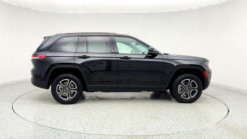 2024 Jeep Grand Cherokee 4xe Trailhawk