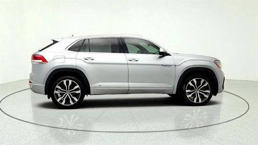 Pyrite Silver Metallic 2023 Volkswagen Atlas Cross Sport 3.6L V6 SEL Premium R-Line