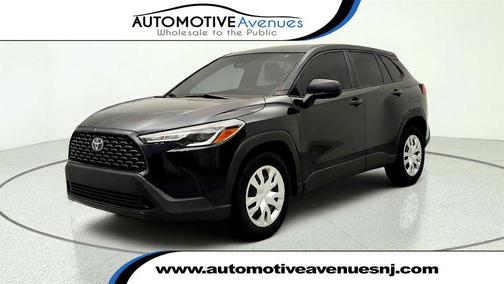 Jet Black 2025 Toyota Corolla Cross L