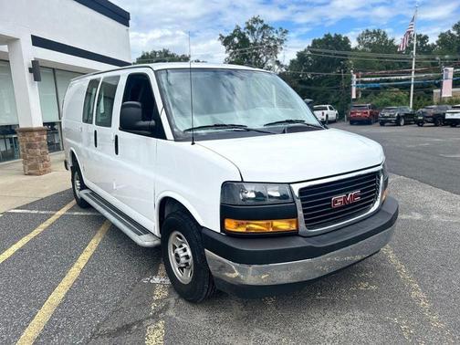 2023 GMC Savana 2500 Work Van