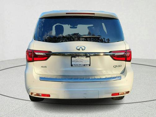 2024 INFINITI QX80 SENSORY AWD