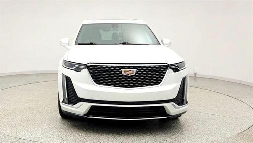 Crystal White Tricoat 2023 Cadillac XT6 Luxury FWD