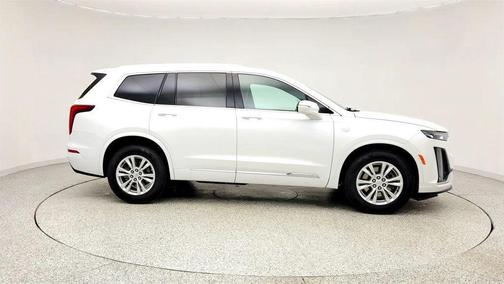 Crystal White Tricoat 2023 Cadillac XT6 Luxury FWD