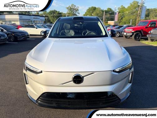 Silver Dawn Metallic 2025 Volvo EX90 Ultra, Twin Motor, Fully electric, 6 Seats