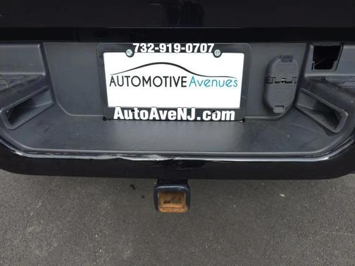 Diamond Black Crystal Pearlcoat 2021 RAM 1500 Laramie