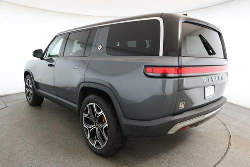 2022 Rivian R1S Launch Edition
