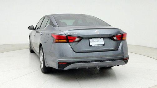 2022 Nissan Altima S FWD