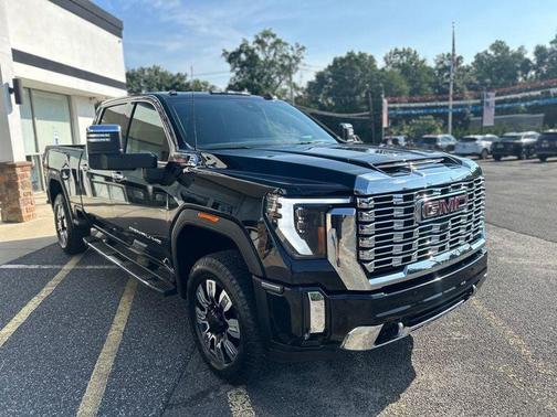 2024 GMC Sierra 2500 Denali