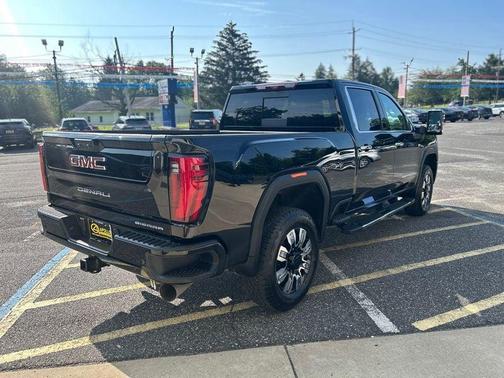 2024 GMC Sierra 2500 Denali