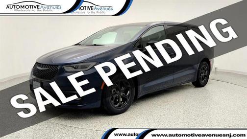 2022 Chrysler Pacifica Hybrid Limited