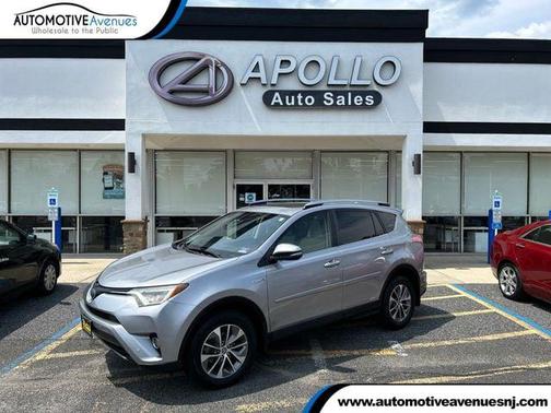 2017 Toyota RAV4 Hybrid XLE