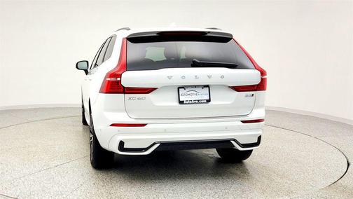 Crystal White Metallic 2024 Volvo XC60 B5 Plus Dark Theme