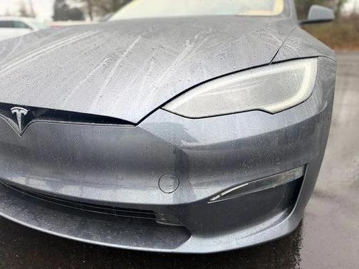 2022 Tesla Model S Plaid