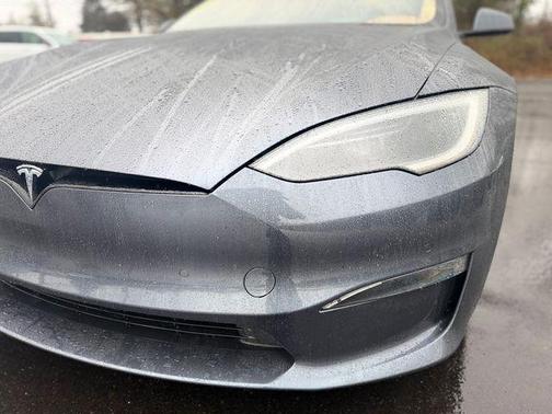 2022 Tesla Model S Plaid
