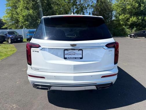 Crystal White Tricoat 2023 Cadillac XT6 Premium Luxury AWD