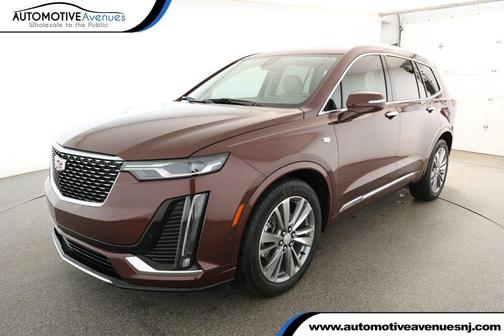 2022 Cadillac XT6 Premium Luxury FWD