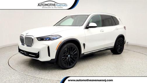 Alpine White 2025 BMW X5 xDrive40i