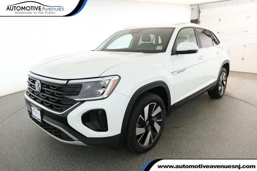 2024 Volkswagen Atlas Cross Sport 2.0T SE w/Technology 4MOTION