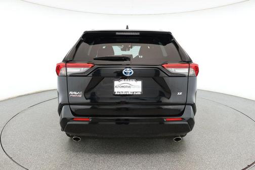 2024 Toyota RAV4 Prime SE