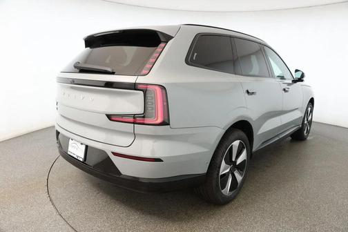 2025 Volvo EX90 Twin Motor Plus