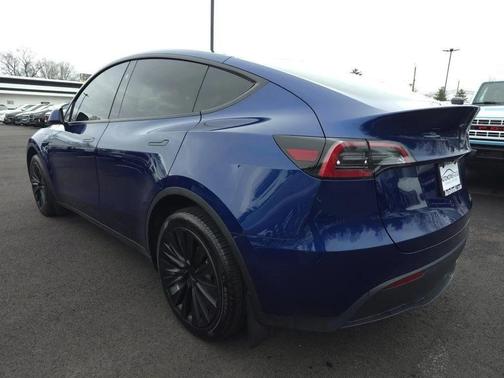 Deep Blue Metallic 2023 Tesla Model Y Long Range Dual Motor All-Wheel Drive