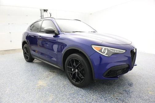 2021 Alfa Romeo Stelvio Base