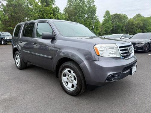 Modern Steel Metallic 2015 Honda Pilot LX