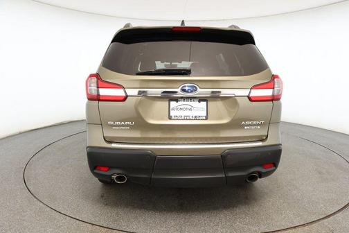 2022 Subaru Ascent Limited 8-Passenger