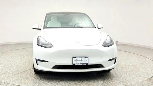 2023 Tesla Model Y Long Range AWD with 20'' Induction Wheels + B&W Premium Interior