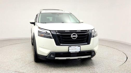 2023 Nissan Pathfinder SL 4WD