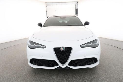 2024 Alfa Romeo Giulia Ti