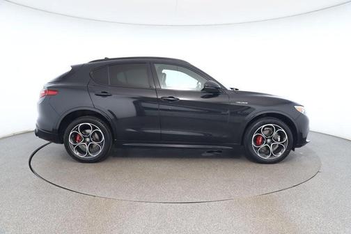 2022 Alfa Romeo Stelvio Ti